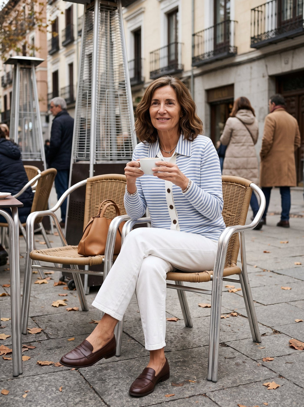 Nola, chaqueta de punto de rayas con botones en color azul claro