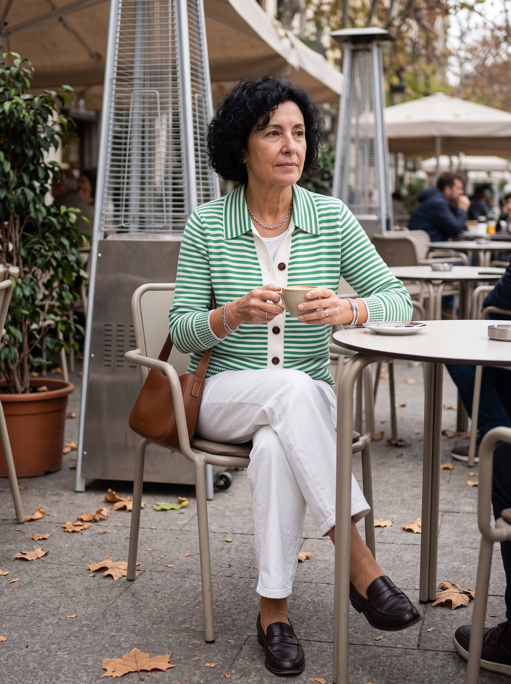 Nola, chaqueta de punto de rayas con botones en color verde