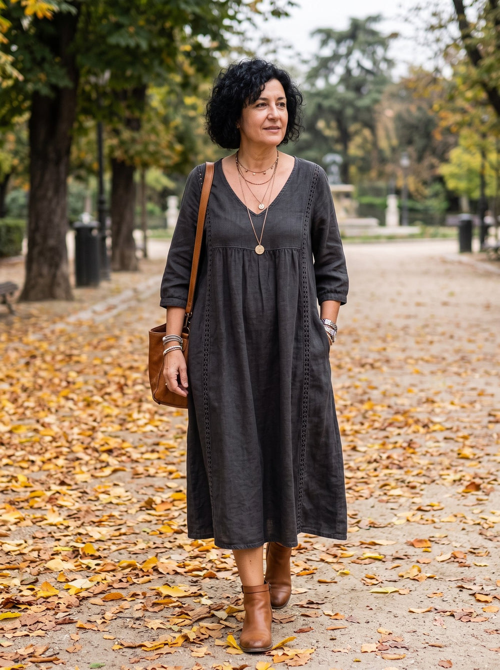 Valeria, vestido midi cómodo en color negro